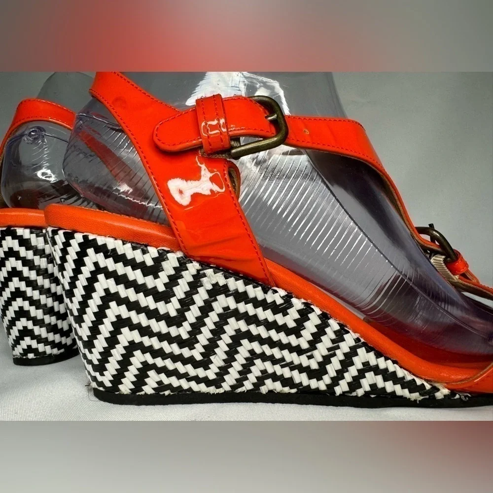 Anyi Lu Women’s Lola Red/Orange Patent Wedge Sandals Handmade in Italy Size 39